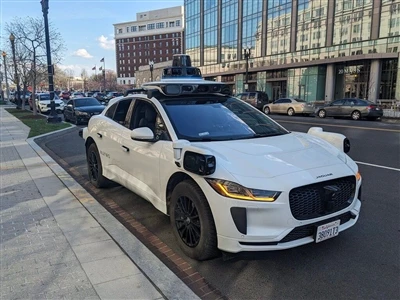 Waymo hæver 5,6 milliarder dollars for at udvide autonome taxatjenester