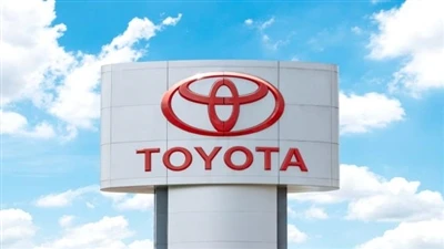 Toyotas globale produktion falder 0,8 % i oktober, globalt salg stiger med 1,4 %